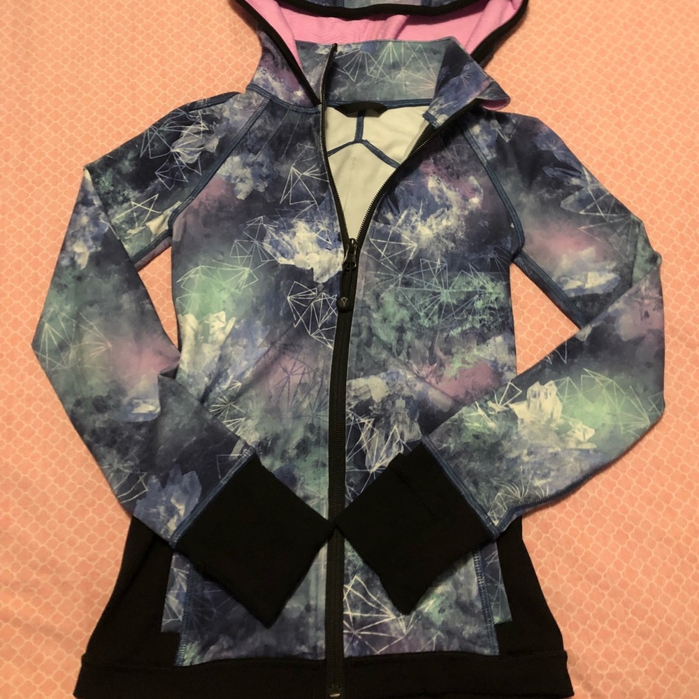 size 6 ivivva jacket (fits up to size 10)